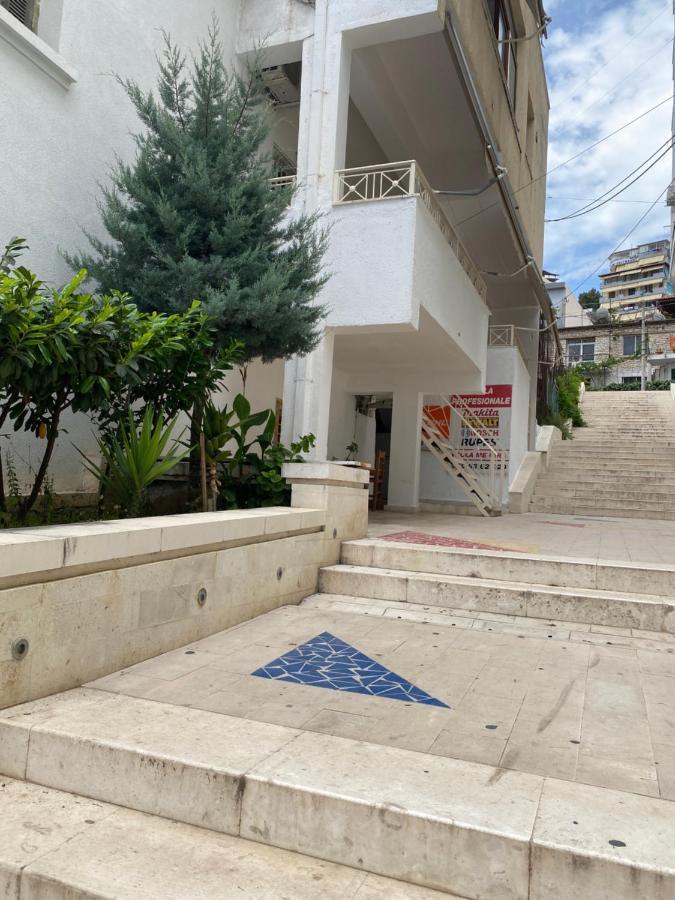 Vila Xhani
