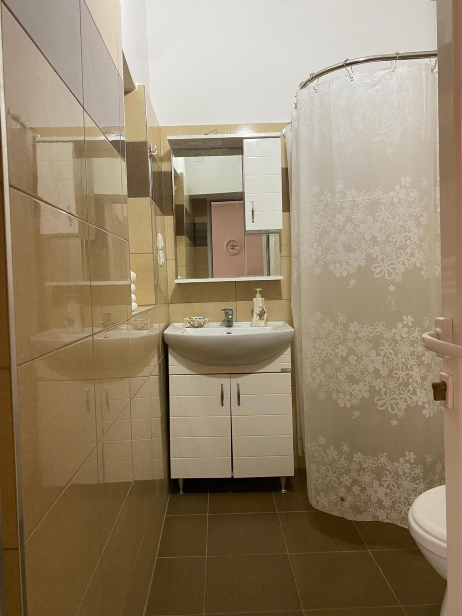 Vila Xhani * Sarande